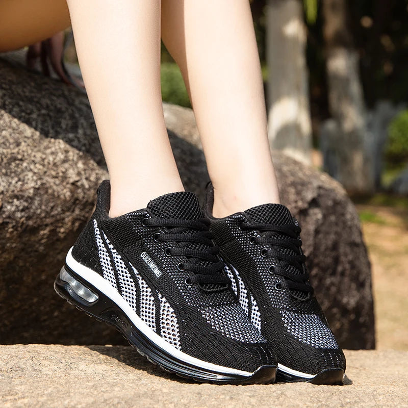 👟 Baskets running femme – Sneakers respirantes à lacets.